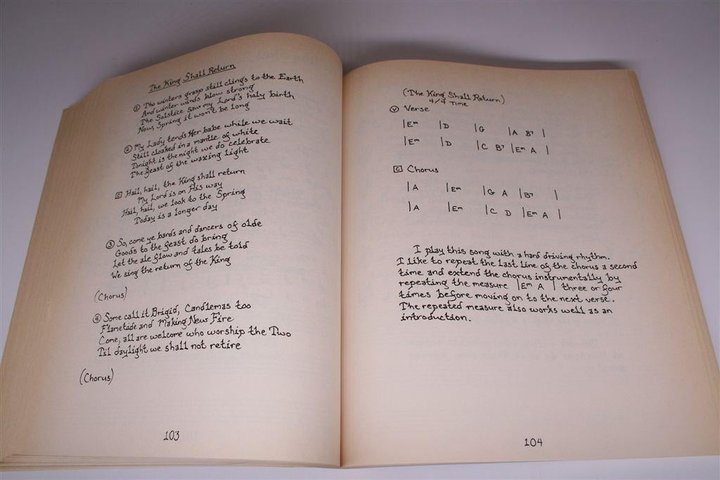 A Bard\'s Book of Pagan Songs — Keltische Liederen & Verhale, Ophalen of Verzenden, Gelezen, Artiest