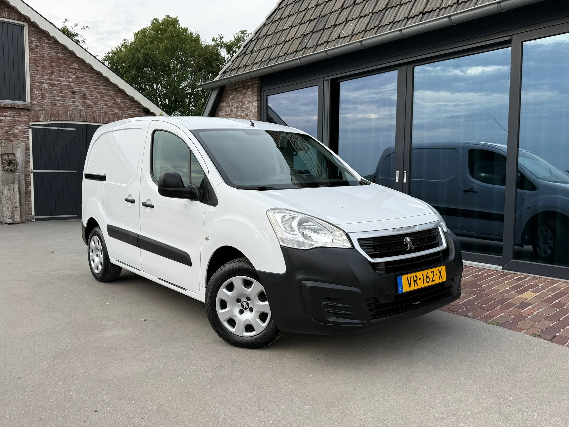 Peugeot Partner 120 1.6 HDi L1 Nieuwe Distributie 94255KM, Auto's, Voorwielaandrijving, Euro 5, Gebruikt, 680 kg