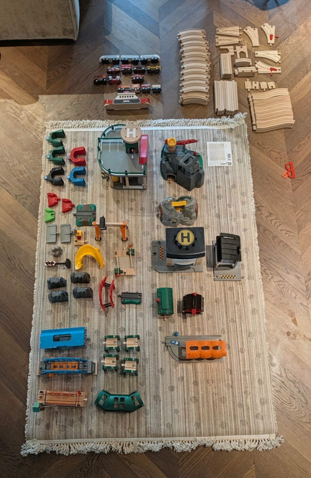 Grote Brio Treinset met veel accessoires en uitbreidingen, Kinderen en Baby's, Ophalen of Verzenden, Zo goed als nieuw