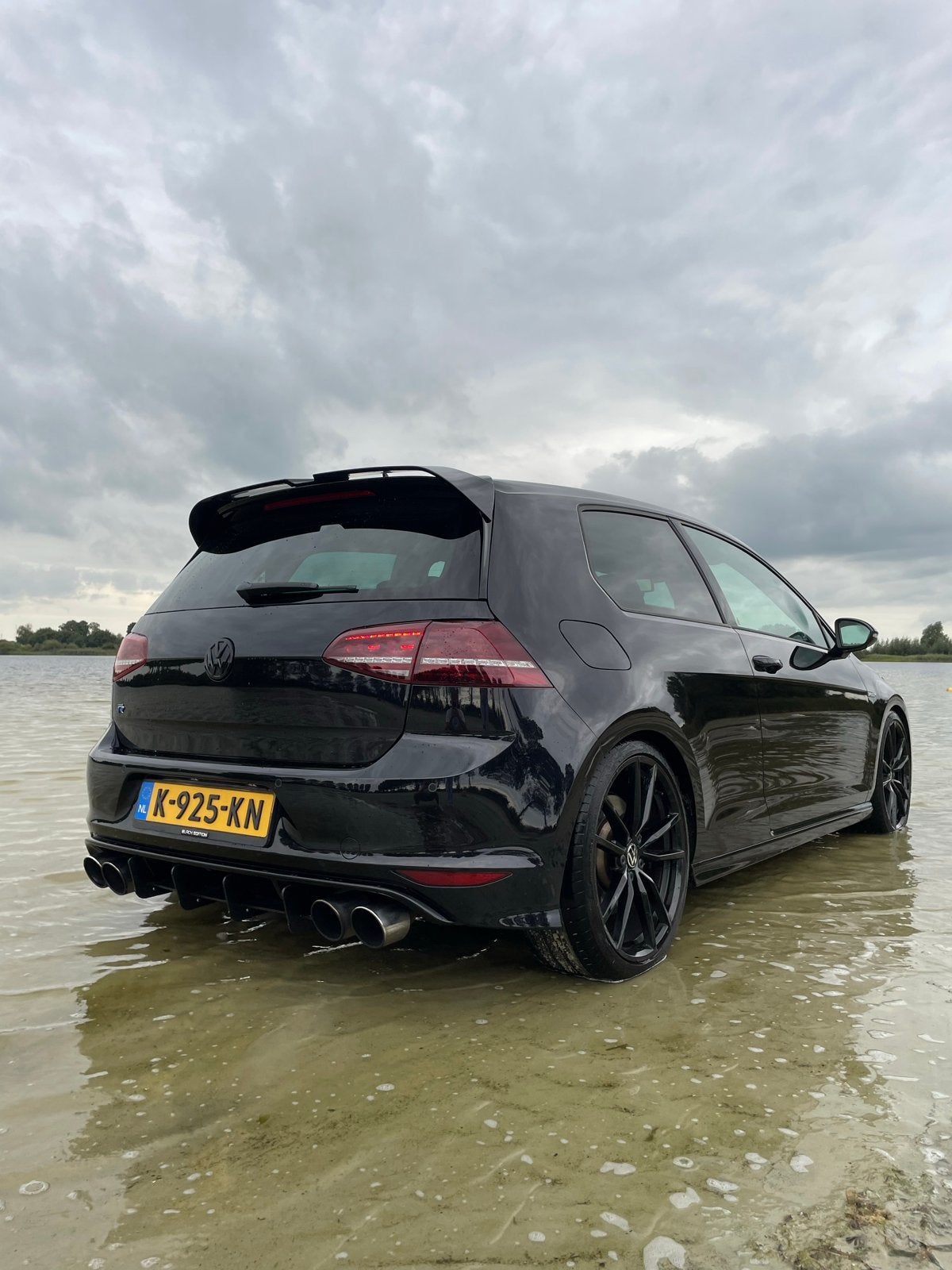 Volkswagen Golf 2.0 TSI R 221KW 3D 4MOTION DSG 2014 Zwart, Automaat, 4 cilinders, 1984 cc, Zwart