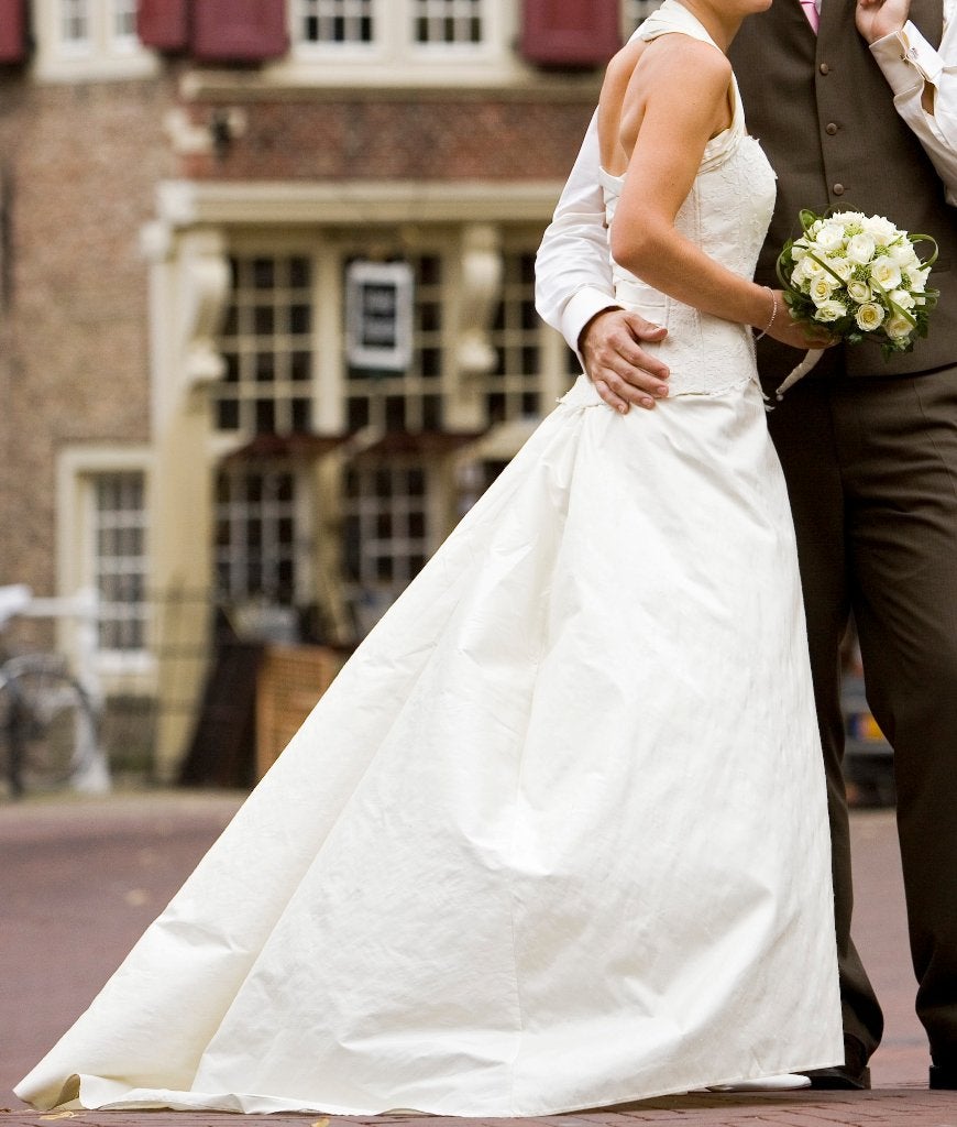 Trouwjurk Avenue ZGAN Maat 36 vrouw 1,63 m lengte (Ivoor), Ophalen of Verzenden, Zo goed als nieuw, Overige kleuren, Trouwjurk
