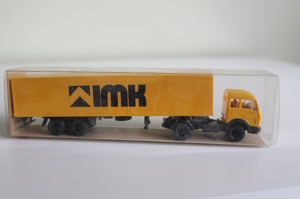 Wiking Mercedes NG 1616 met opschrift IMK, Hobby en Vrije tijd, Ophalen of Verzenden, Zo goed als nieuw, Bus of Vrachtwagen, Wiking