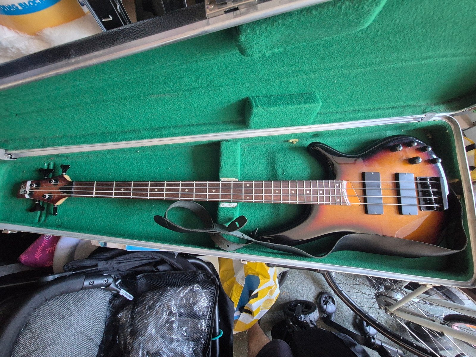 ibanez sr590 basgitaar, Ophalen, Zo goed als nieuw, Elektrisch