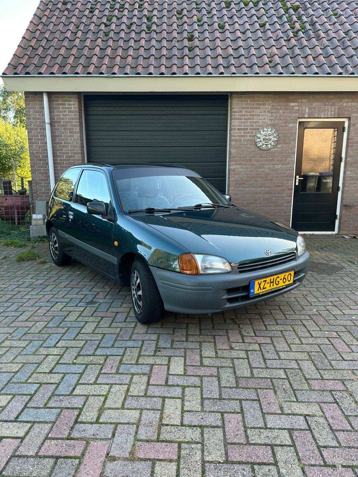 Nette Toyota Starlet | 1.3 | 16V | 1999 | Trekhaak | Groen, Auto's, 74 pk, 4 cilinders, Starlet, 400 kg