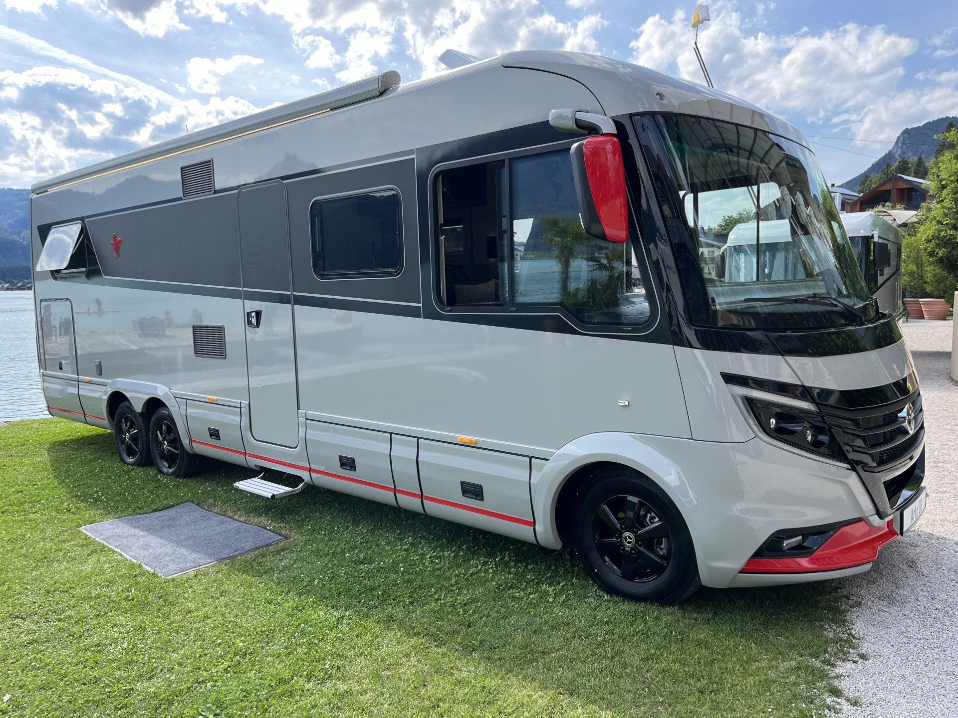 NIESMANN BISCHOFF Arto 88E Mercedes Automaat Grijs Geen Hefb, Caravans en Kamperen, Niesmann+Bischoff, 9 tot 10 meter, Diesel