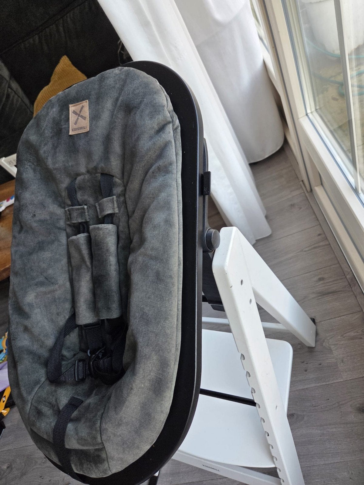 Newborn frame Kidsmill met groene velours bekleding, Kinderen en Baby's, Kinderstoelen, Ophalen of Verzenden, Gebruikt, Meegroeistoel