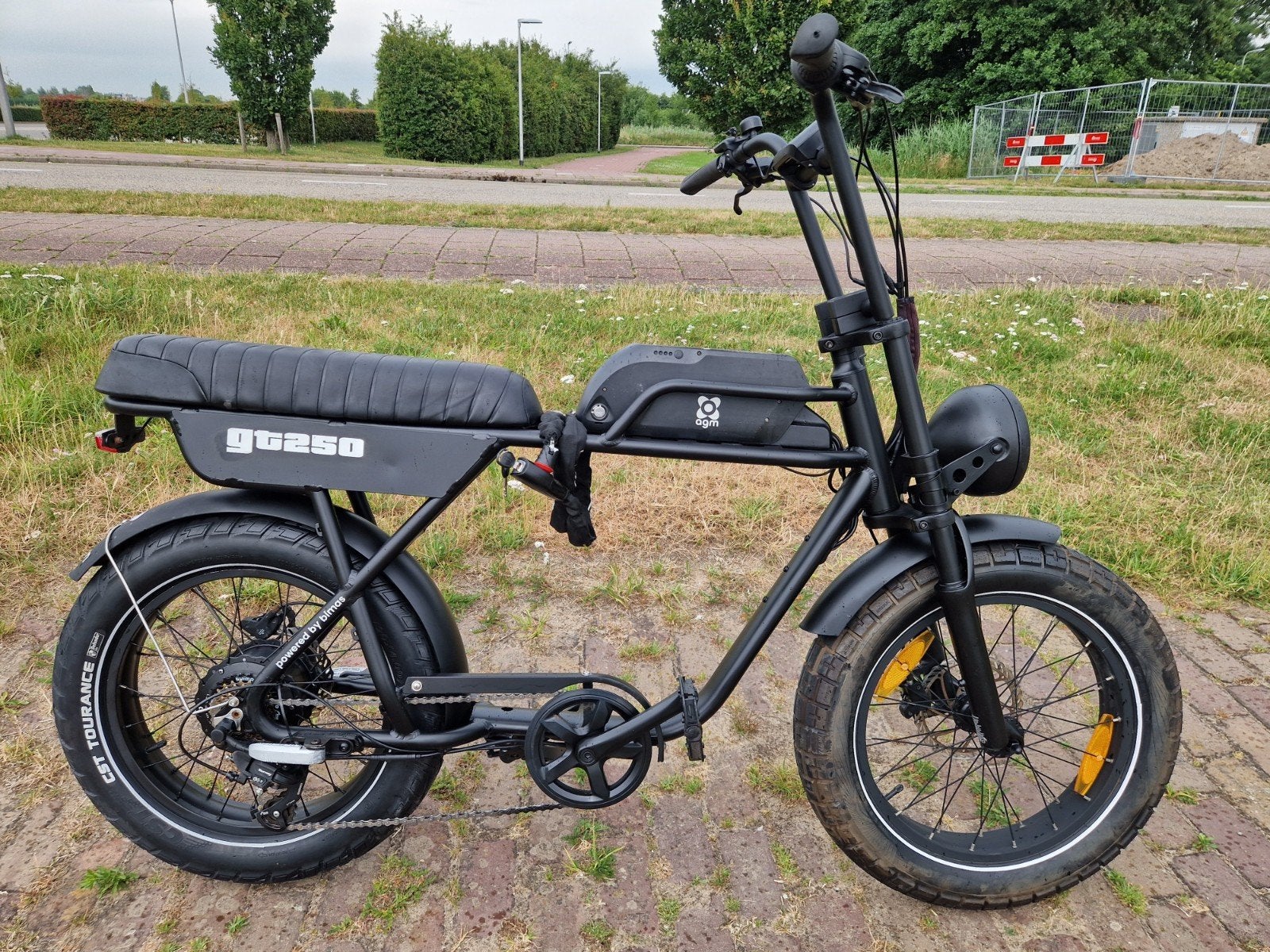 ELEKTRISCHE FATBIKE GT250 (WEINIG KM)STERKE ACCU, Ophalen, Zo goed als nieuw, Overige merken