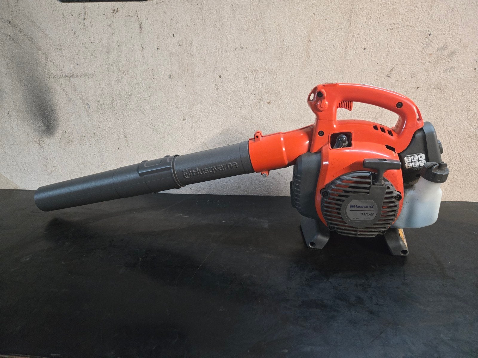 Nette Husqvarna 125B bladblazer | handgedragen 125 B | bj.18, Tuin en Terras, Benzine, Gebruikt, Handgedragen, Ophalen of Verzenden