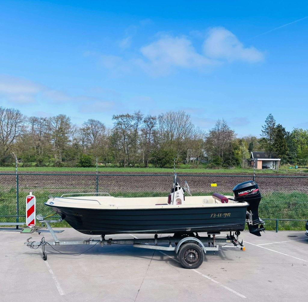 Beauty 500 met  Mercury 50 PK en trailer, complete set!