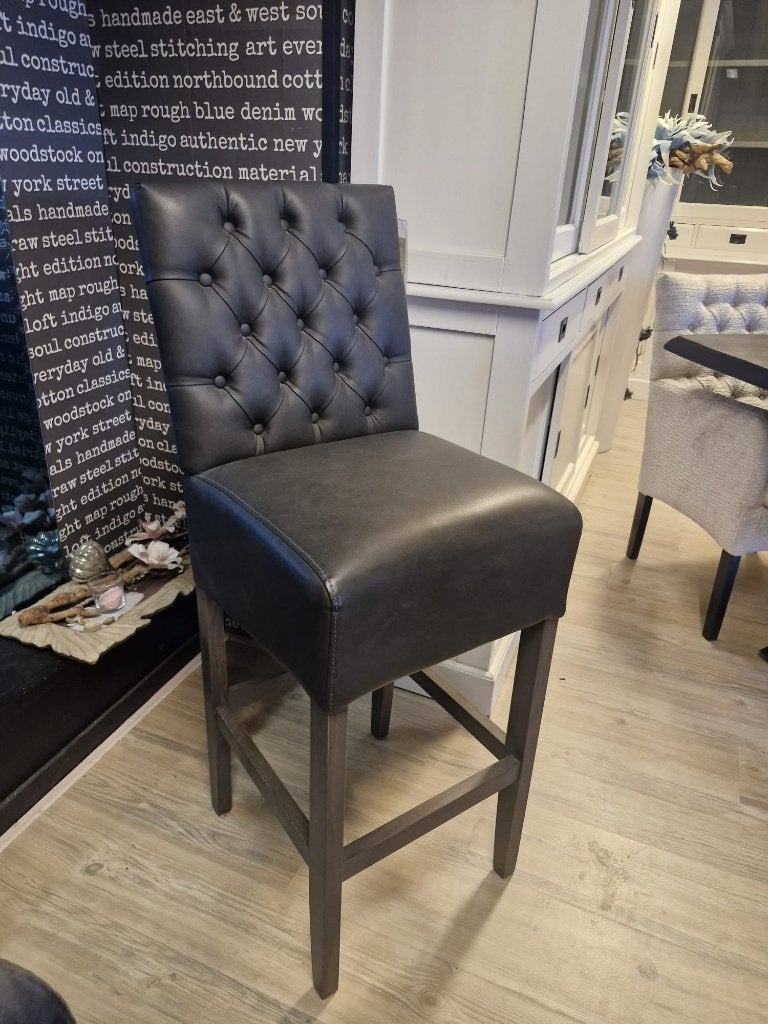 OPRUIMING 1 Landelijk Barstoel Gerard Grijs €234 NU €99 (2), 1 kruk, Ophalen of Verzenden, Nieuw, 60 tot 90 cm