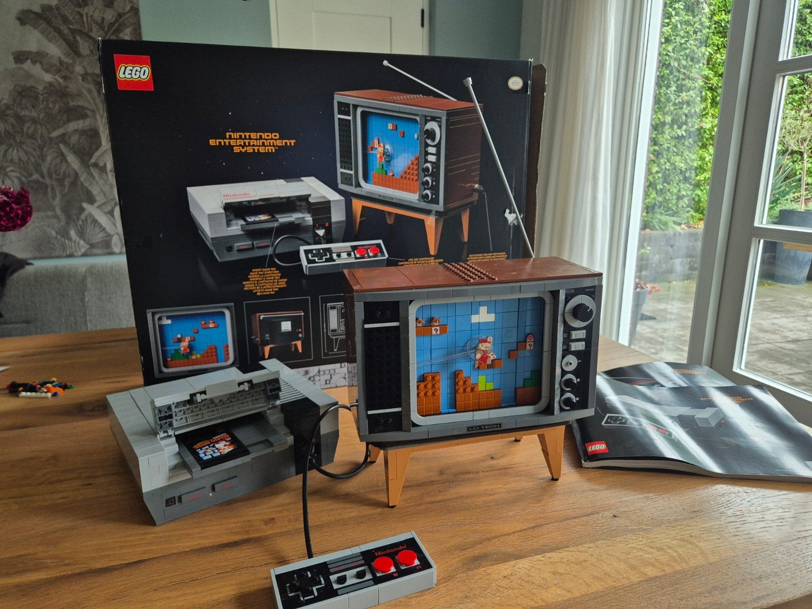 LEGO Nintendo Entertainment System (NES) - Zo goed als nieuw, Ophalen of Verzenden, Zo goed als nieuw, Met 2 controllers