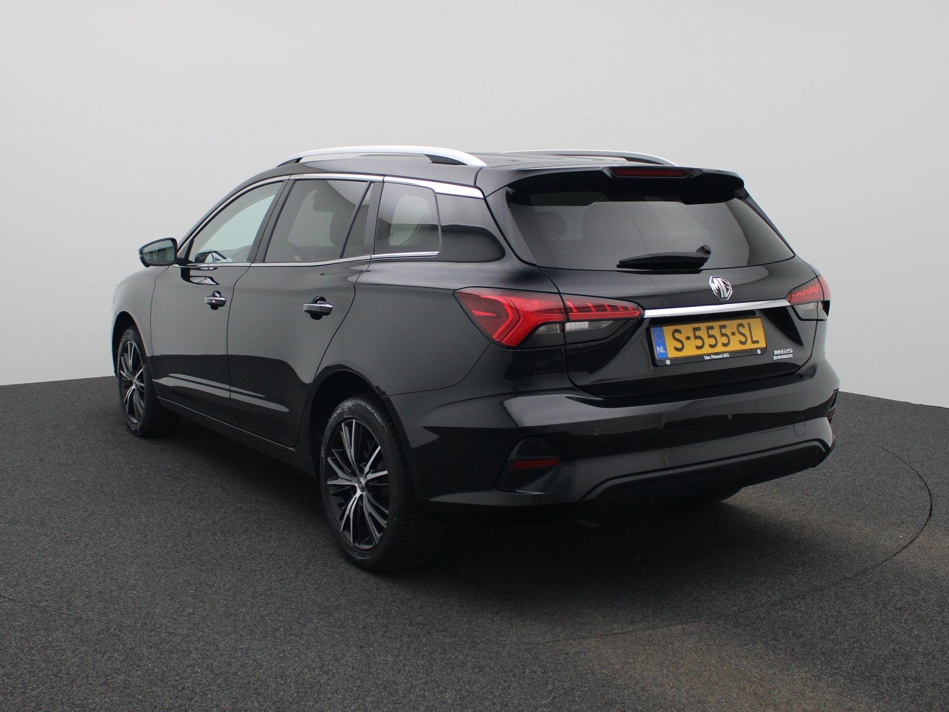 MG 5 Luxury Long Range 61 kWh | Leder | Navi | 360 Camera |, Auto's, Gebruikt, 1532 kg, 156 pk, Origineel Nederlands