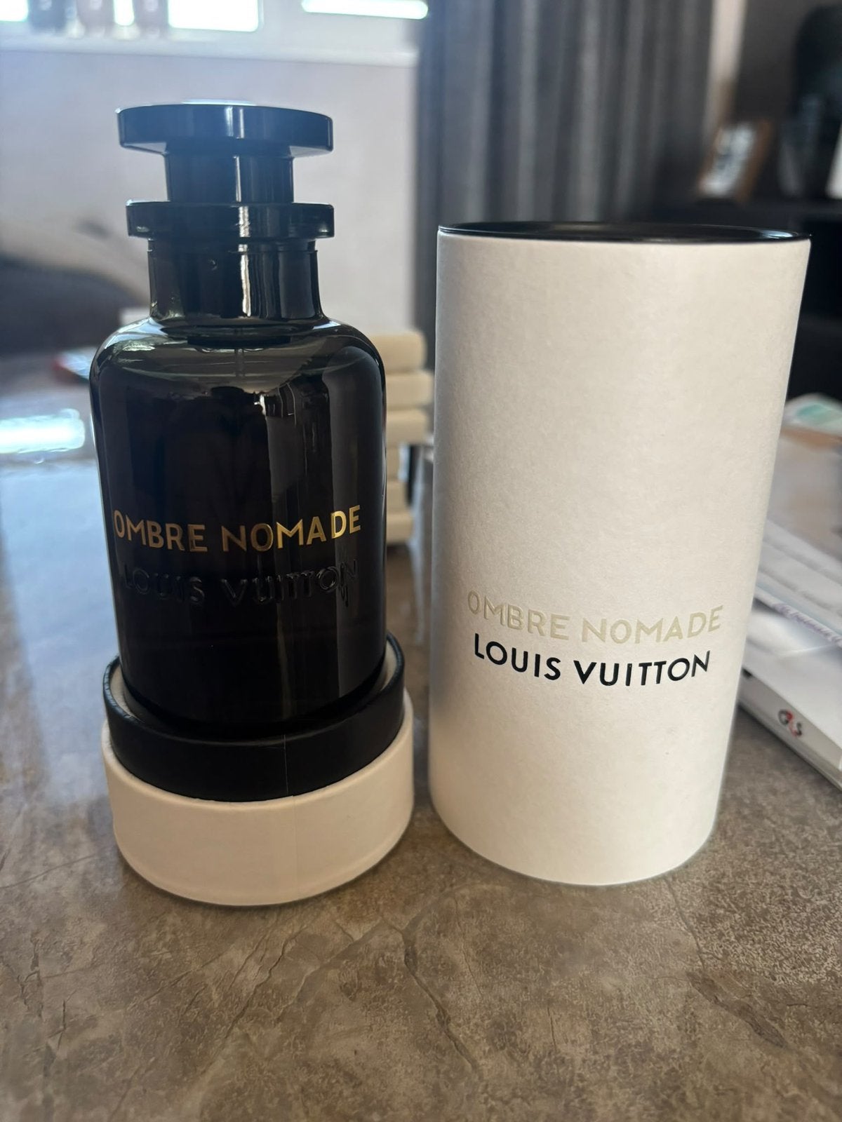 Louis Vuitton Ombre Nomade, Sieraden, Tassen en Uiterlijk, Verzenden, Zo goed als nieuw