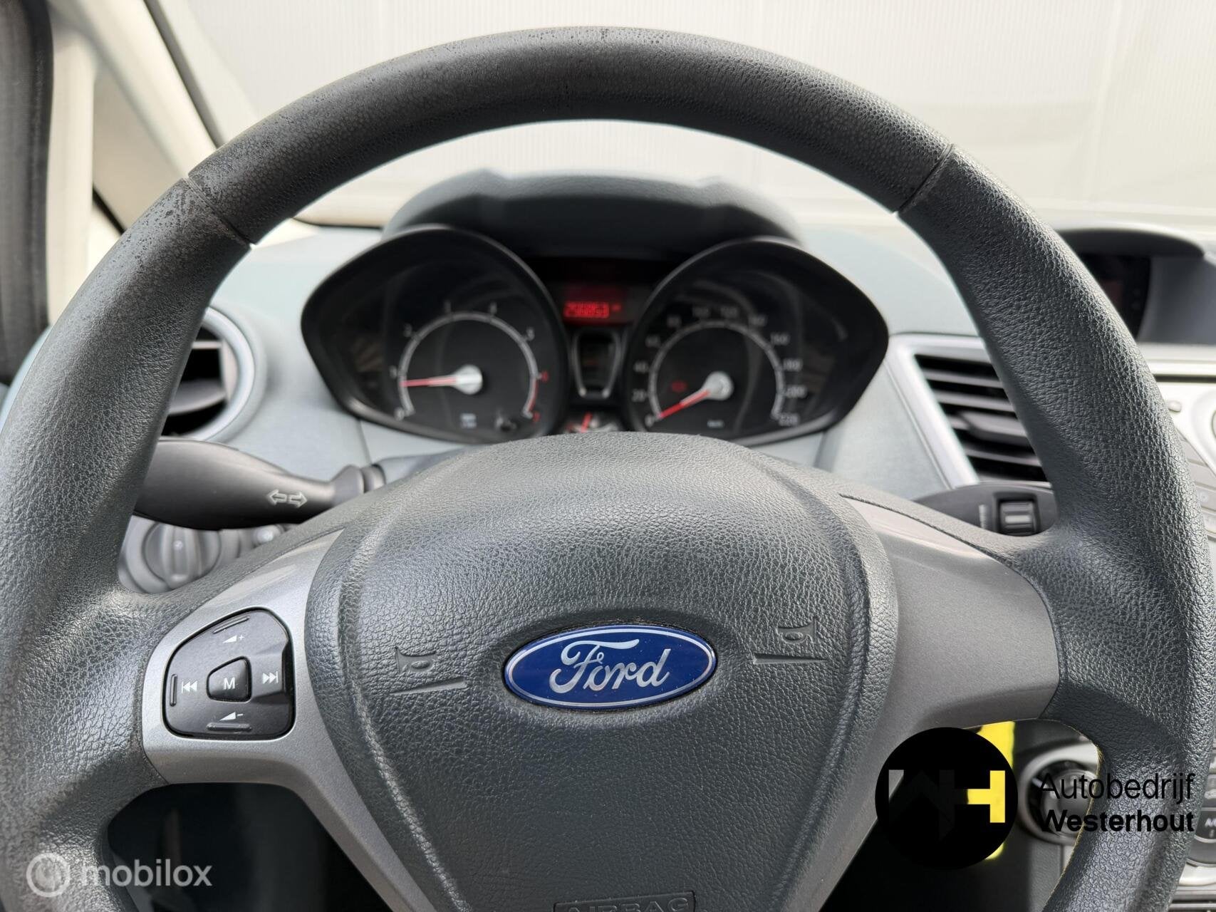 Foto 12 van Ford Fiesta 1.25 Limited|AIRCO|ELEKTR RAMEN|NWE BANDEN