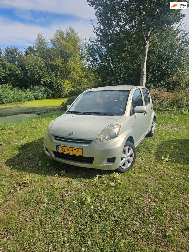 Daihatsu Sirion 2 1.3-16V Comfort, Auto's, Voorwielaandrijving, Gebruikt, 31 €/maand, 4 cilinders