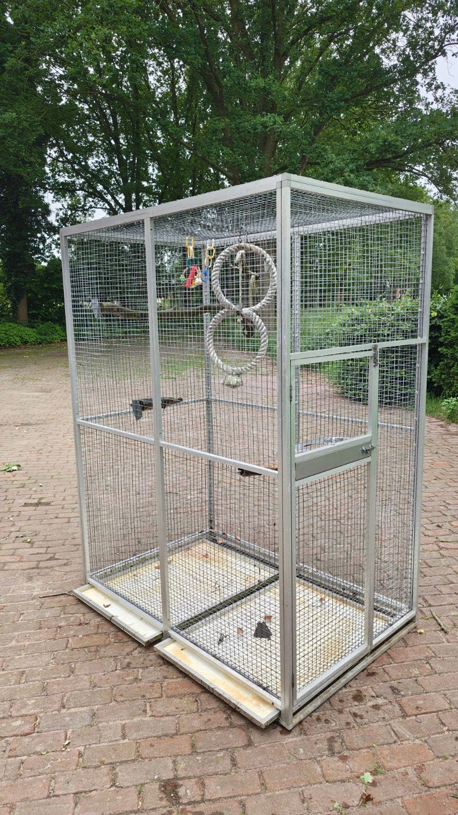 Grote buitenkooi papagaaien, Dieren en Toebehoren, Vogels | Hokken en Kooien, Ophalen, Metaal, Vogelkooi