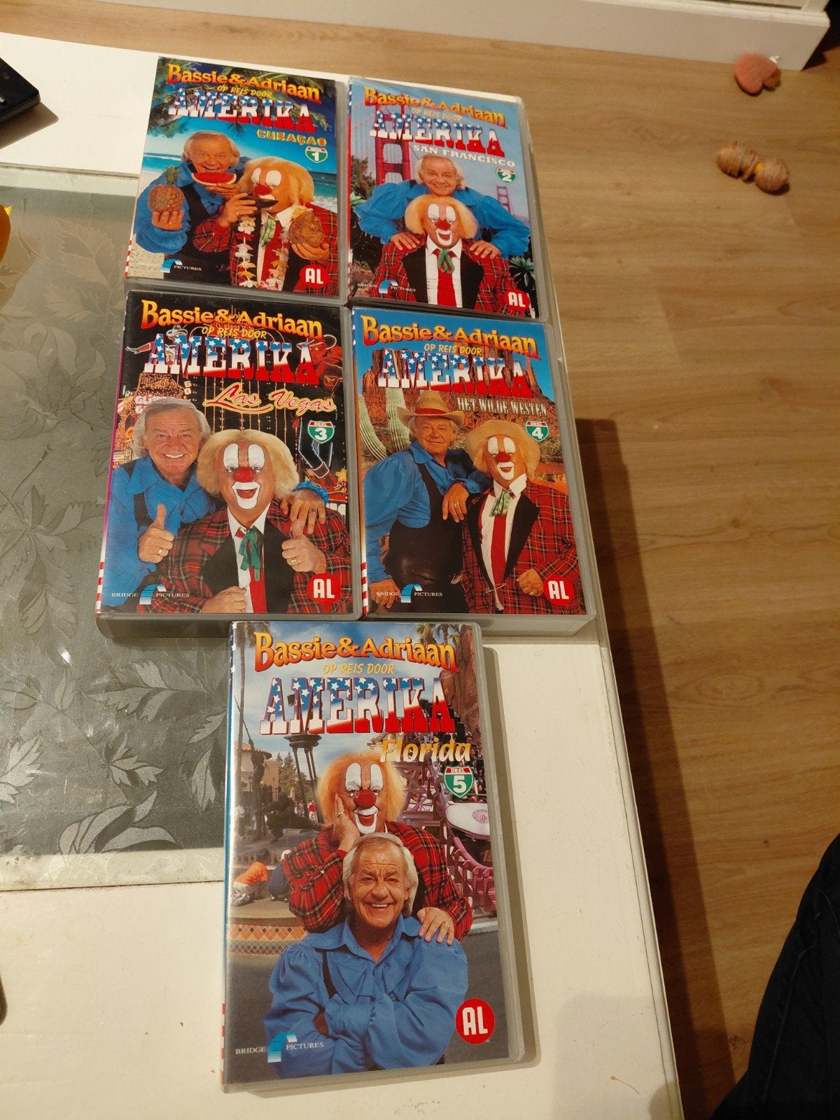 Complete VHS Set - Bassie & Adriaan: Op Reis Door Amerika, Ophalen of Verzenden, Gebruikt, Serie, VHS