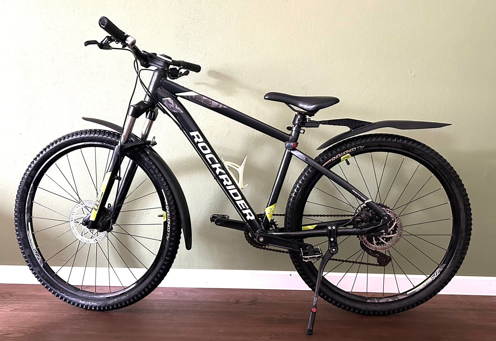 Mountainbike Rockrider ST530 met accessoires in nieuwstaat!, Ophalen, Zo goed als nieuw