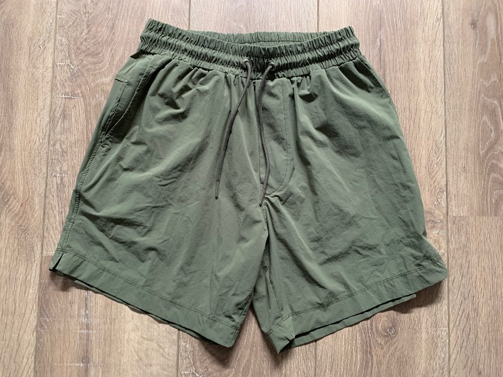The activewear Company short korte broek Khaki groen S/46, Verzenden, The activewear Company, Zo goed als nieuw, Maat 46 (S) of kleiner
