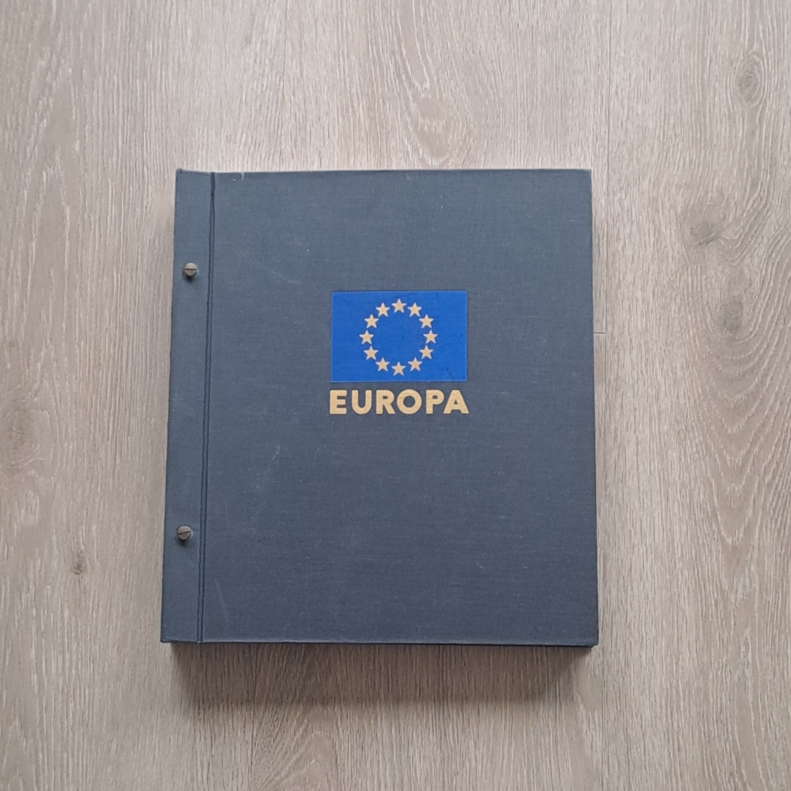 Davo Luxe Albumbladen Europa 1980-1990, voor ruim 80% gevuld, Ophalen of Verzenden, Nederland