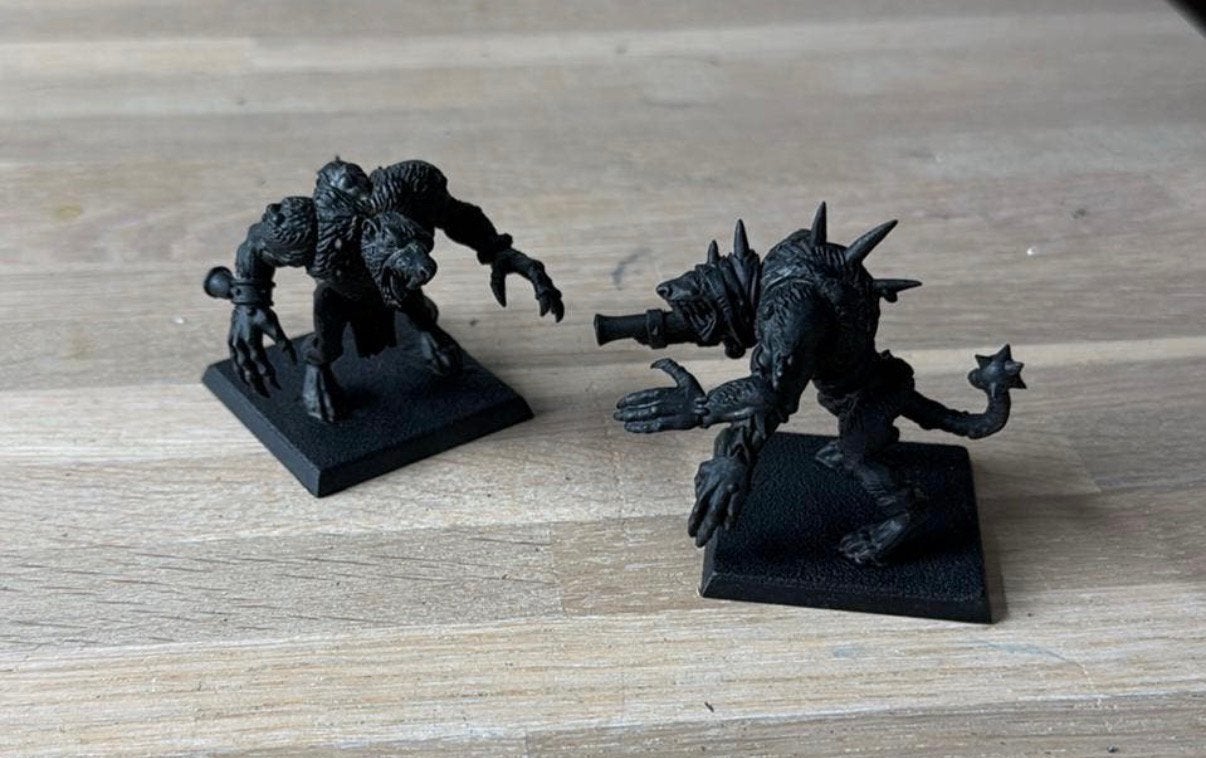 Warhammer Skaven rat ogre 2x, Ophalen of Verzenden, Zo goed als nieuw, Warhammer