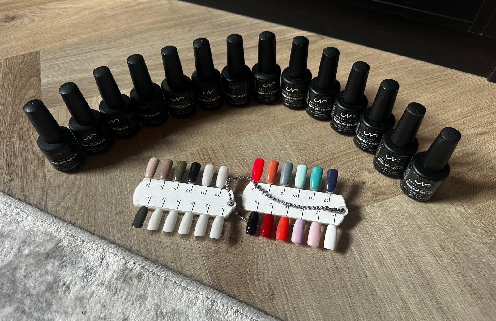 Veertien kleuren soak off gellak van de Nagelfabriek, Sieraden, Tassen en Uiterlijk, Verzenden, Nieuw, Handen en Nagels, Make-up