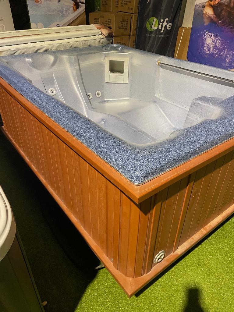 Prestige Lounge USE spa/jacuzzi, Ophalen, Gebruikt, Afdekzeil, Vast