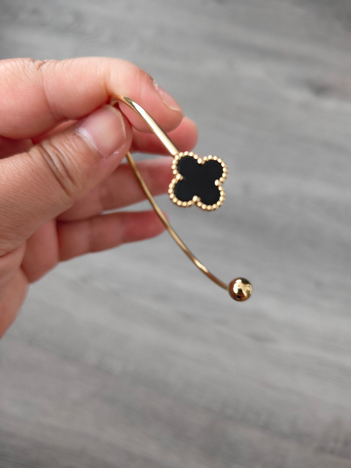 Verstelbare armband in Van Cleef-stijl, Ophalen of Verzenden, Nieuw, Goud, Overige materialen