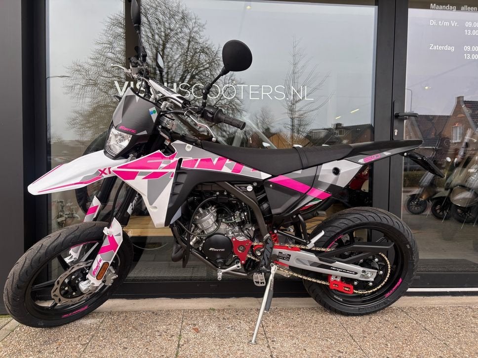 Fantic XM 50 Performance | Wit / Pink | Vandaag Rijden