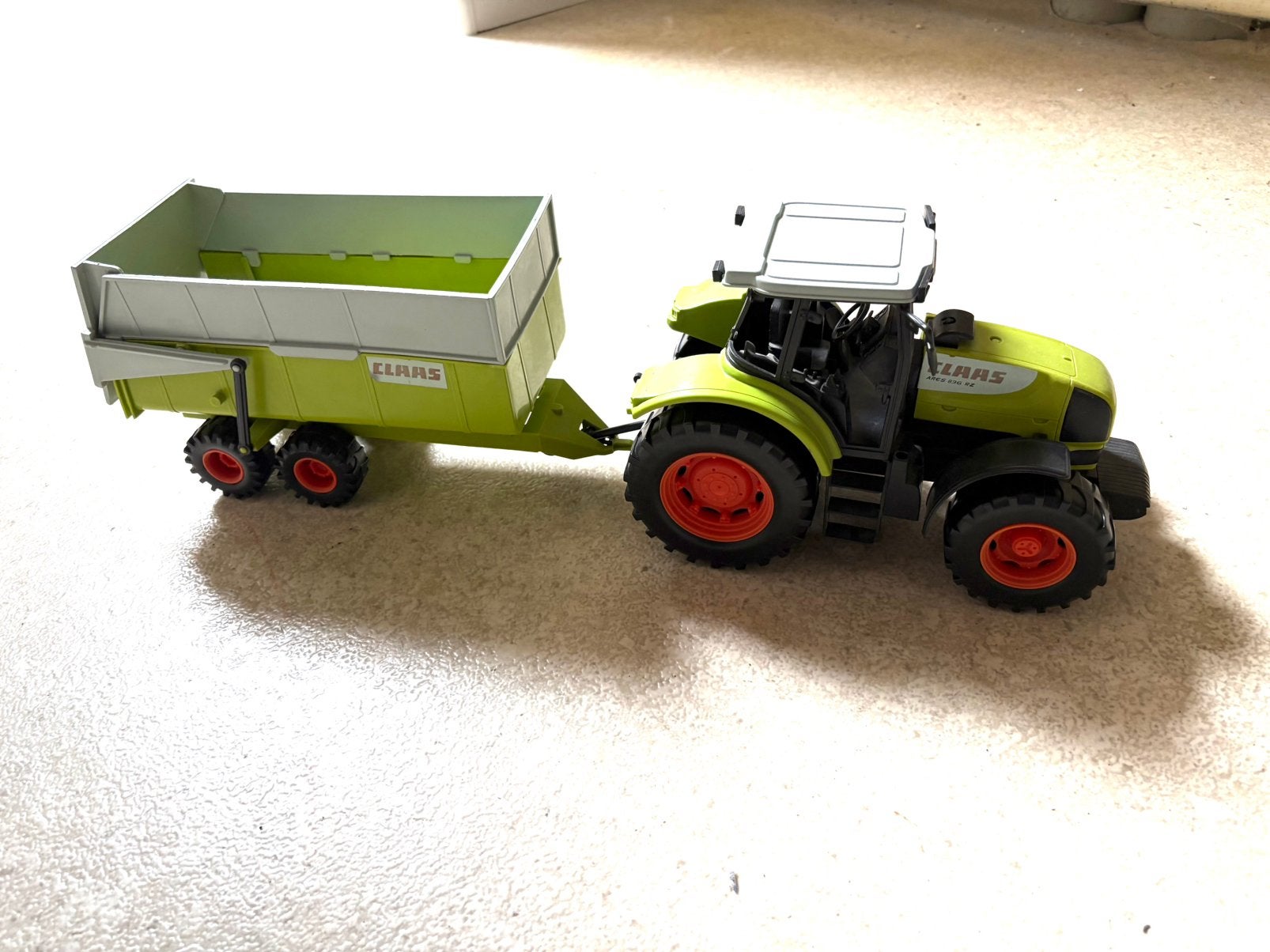 Claas Tractor met Kiepwagen Speelgoedset, Ophalen of Verzenden, Zo goed als nieuw