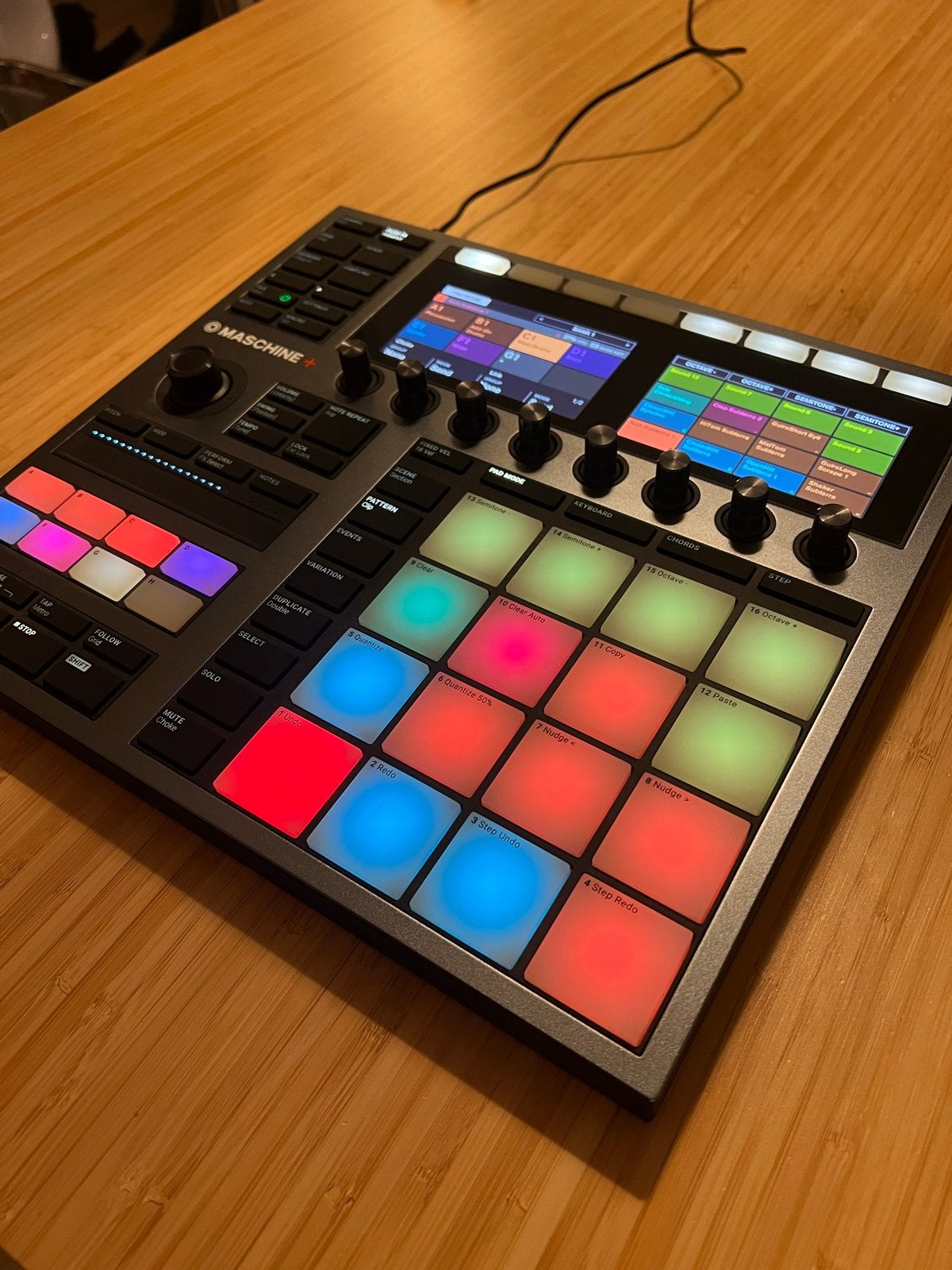 Native Instruments Maschine+, Muziek en Instrumenten, Ophalen, Zo goed als nieuw, Overige aantallen, Overige merken