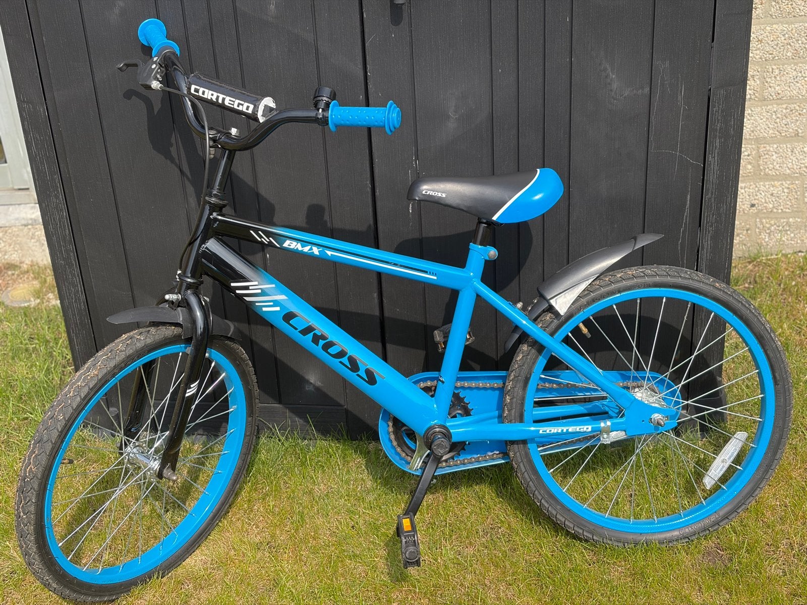 Cross BMX Fiets - Blauw/Zwart, Zo goed als nieuw, Fietsen en Brommers, Fietsen | Crossfietsen en BMX, Ophalen, 16 tot 20 inch