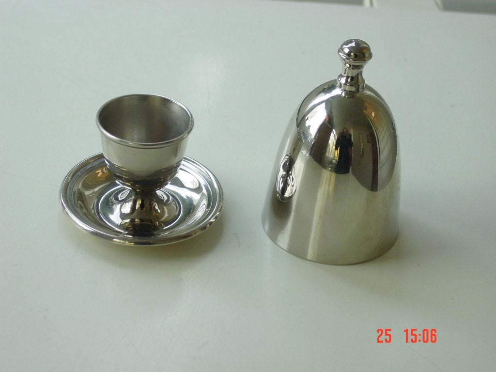 Te koop 2x een eierdopje, Overige typen, Ophalen of Verzenden, Zo goed als nieuw, Overige stijlen