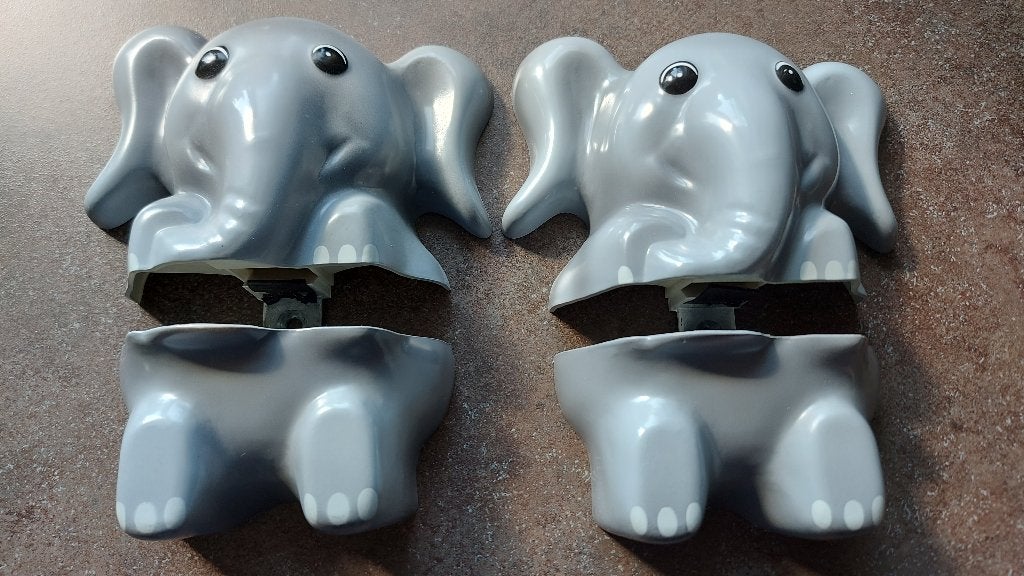 2 plankdragers Clip-on (Gamma) Olifant. Kinder/baby/jungleka, Ophalen, Gebruikt, Wanddecoratie