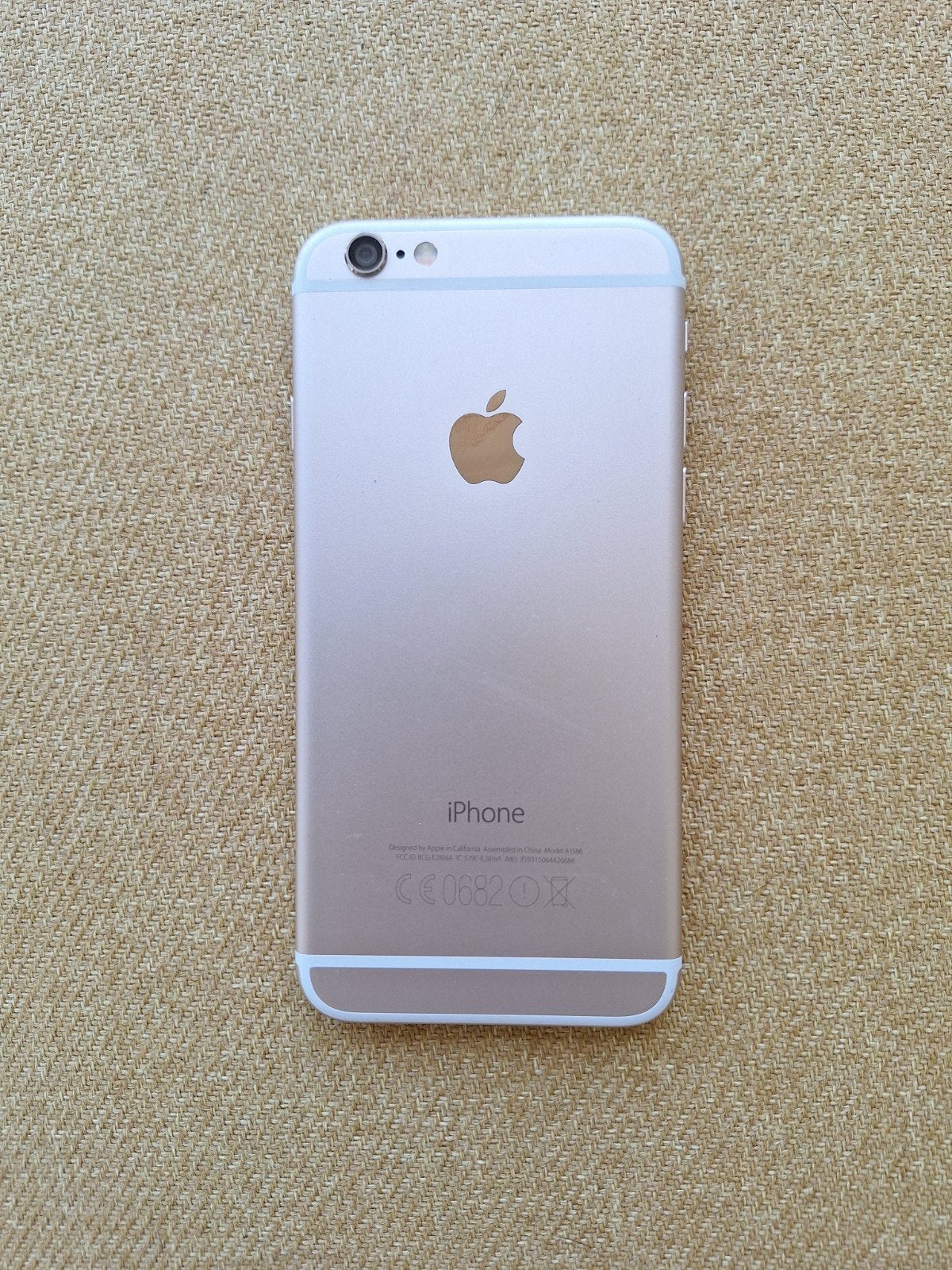 iPhone 6 (A1586) in nieuwstaat - code onbekend, Telecommunicatie, Mobiele telefoons | Apple iPhone, Ophalen of Verzenden, Zo goed als nieuw