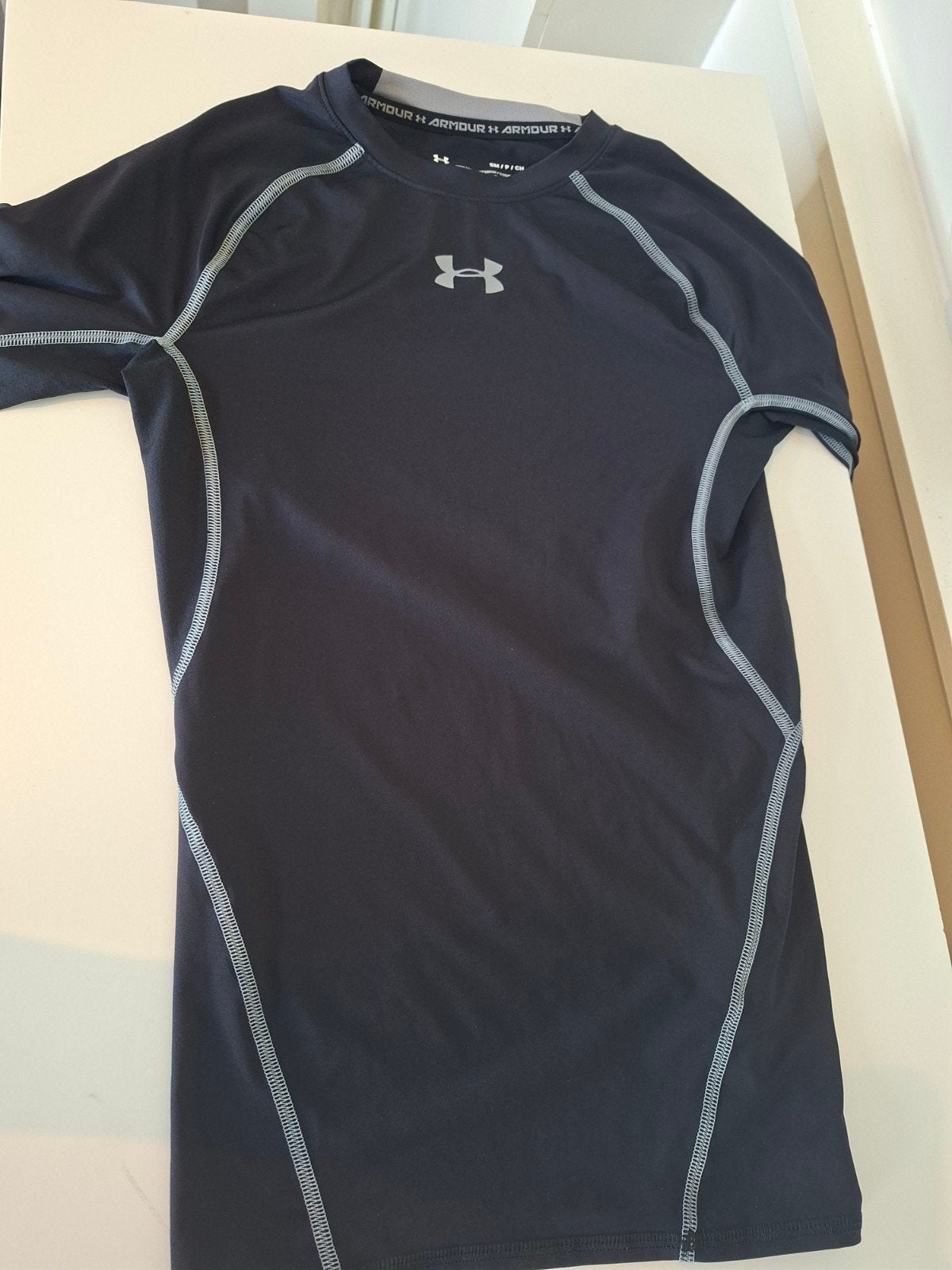 Under Armour Compressie Shirt - Maat S/M, Fitness, Zwart, Under Armour, Ophalen of Verzenden