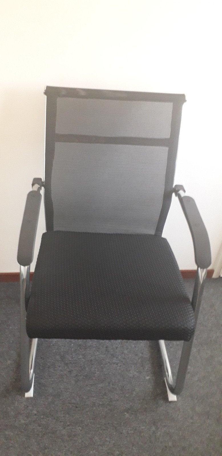 Nieuwe stoelen, Ophalen, Nieuw