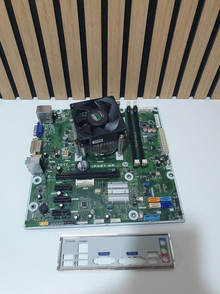 HP IPM87-MP Moederbord Socket 1150 + Intel Pentium G3220, ., DDR3, Ophalen of Verzenden, Zo goed als nieuw