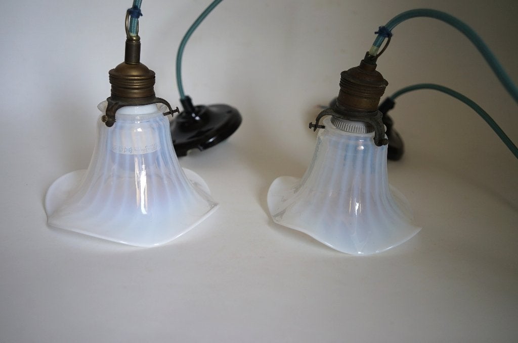 2x vintage antiek hanglamp blauw opaal glas murano stijl rok, Ophalen of Verzenden