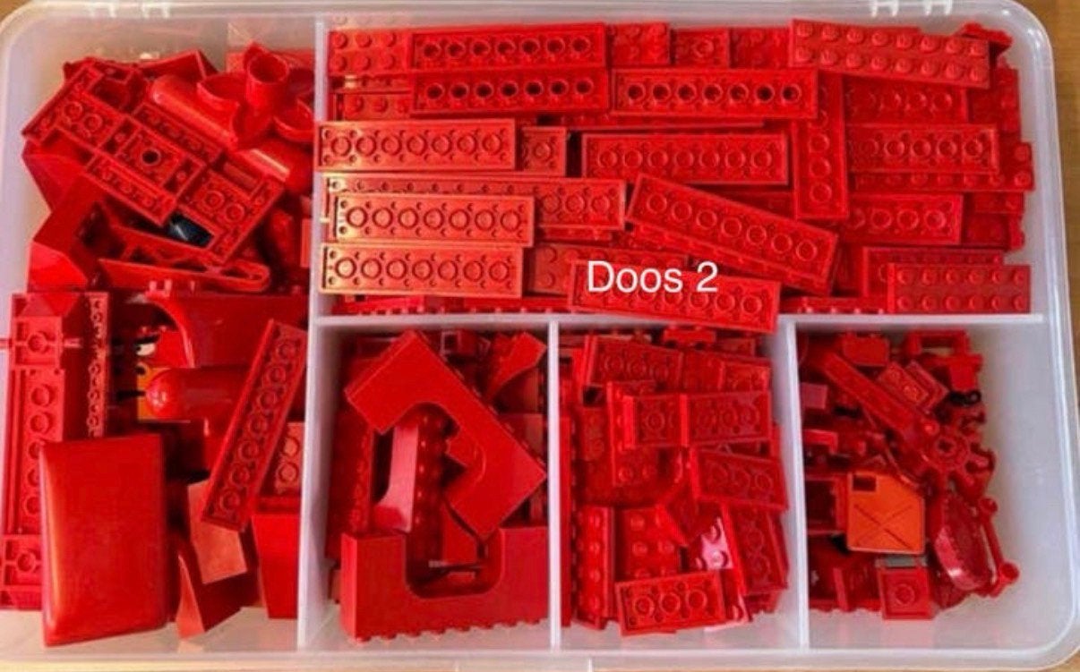 Lego diverse rode bouwstenen (opbergdoos), Ophalen of Verzenden, Gebruikt, Losse stenen, Lego