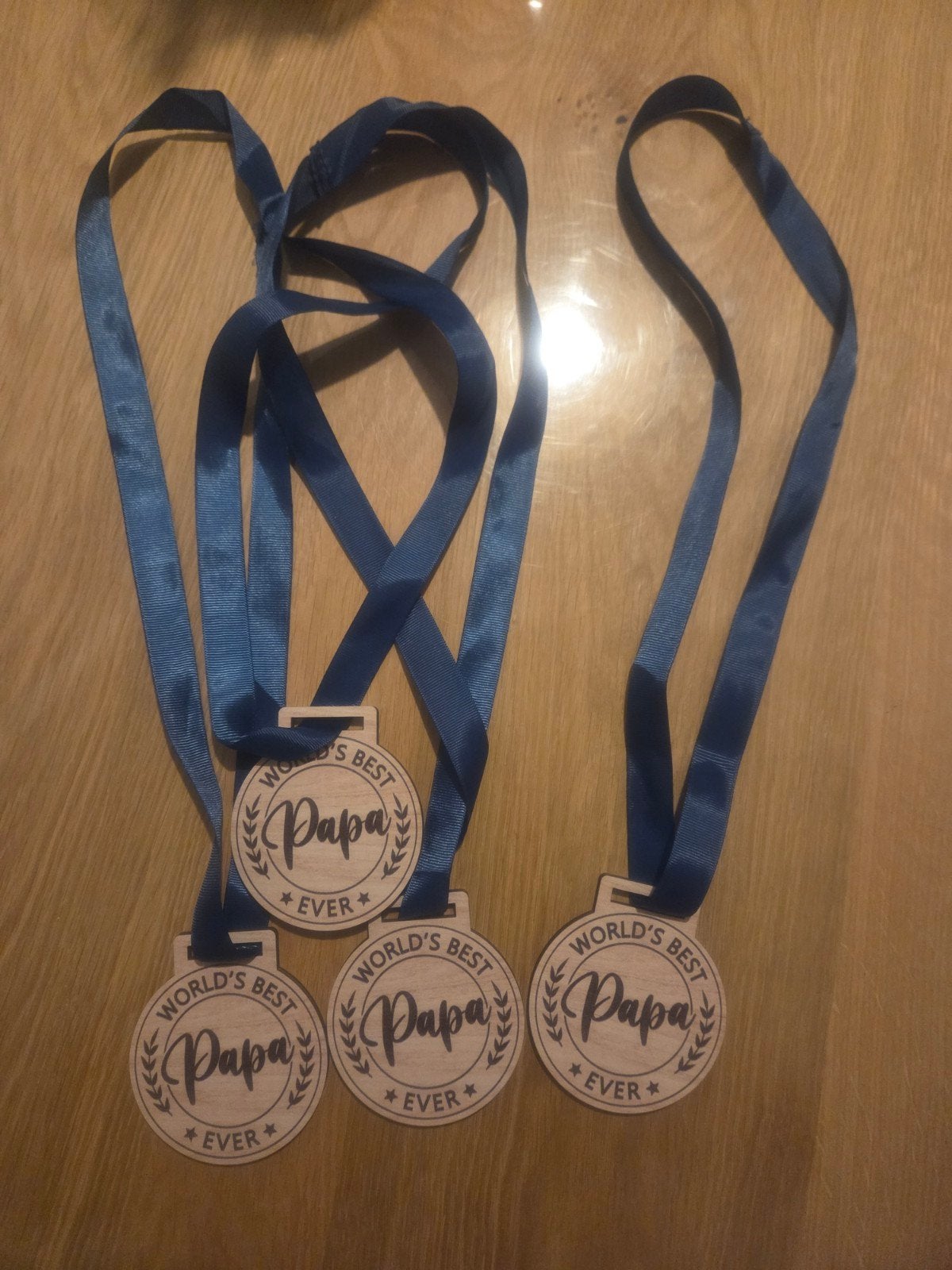 Houten medaille “World’s Best Papa Ever”, Ophalen of Verzenden, Nieuw