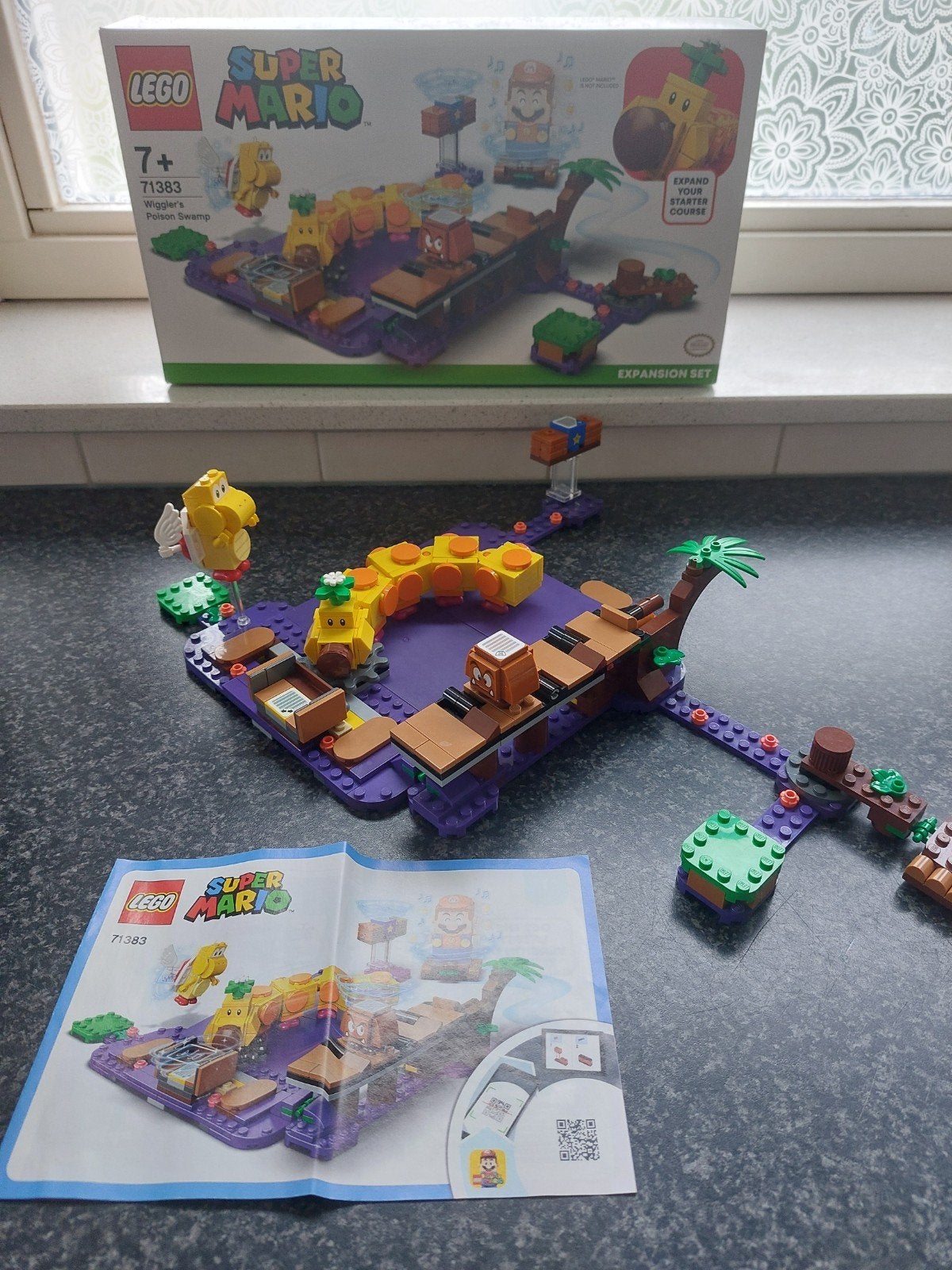 LEGO SUPER MARIO "Wiggler's Poison Swamp" 71383 ., Ophalen of Verzenden, Zo goed als nieuw