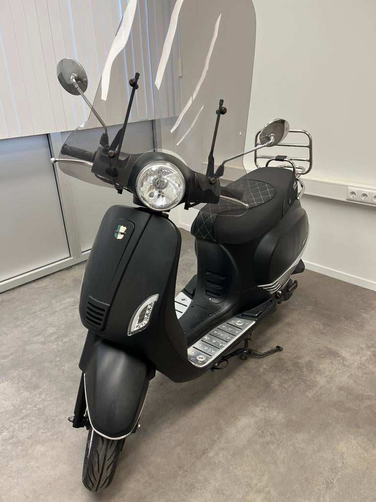 GTS Toscana scooter – rijdt goed – lichte schade, Fietsen en Brommers, Snorfietsen en Snorscooters, Ophalen of Verzenden, Gebruikt