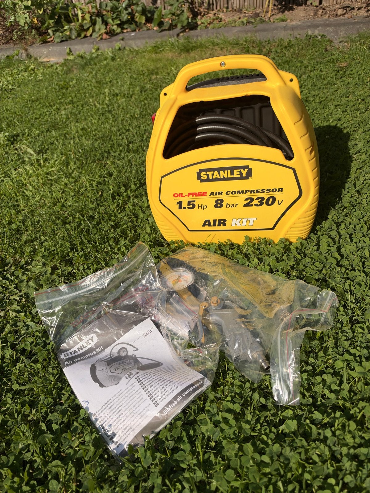 Stanley Olievrije Luchtcompressor 1.5 PK 8 bar AIR KIT, Ophalen, Zo goed als nieuw, 6 tot 10 bar, Olievrij