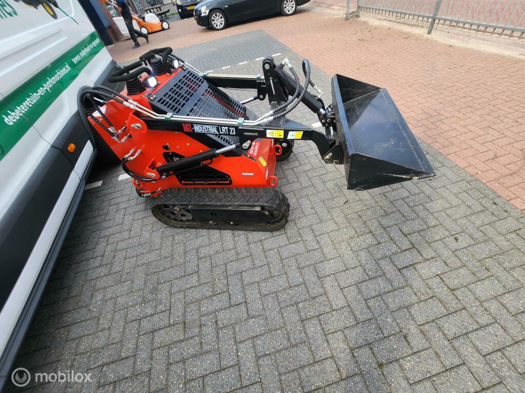 mini shovel schranklader