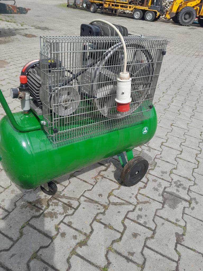 SBN Compressor - Zo goed als nieuw, 500 l/min, 10 bar, 100L, Doe-het-zelf en Verbouw, Compressors, Zo goed als nieuw, 10 bar of meer