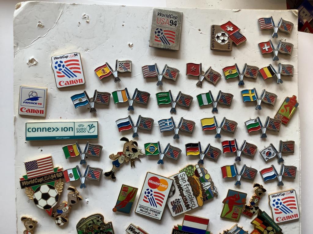 Pins WK en EK voetbal, Ophalen of Verzenden, Zo goed als nieuw, Buitenlandse clubs