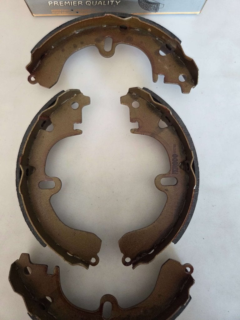 Set Remschoenen Renault 19 Toyota Corolla, Niet ingevuld, Renault, Niet ingevuld, Ophalen of Verzenden