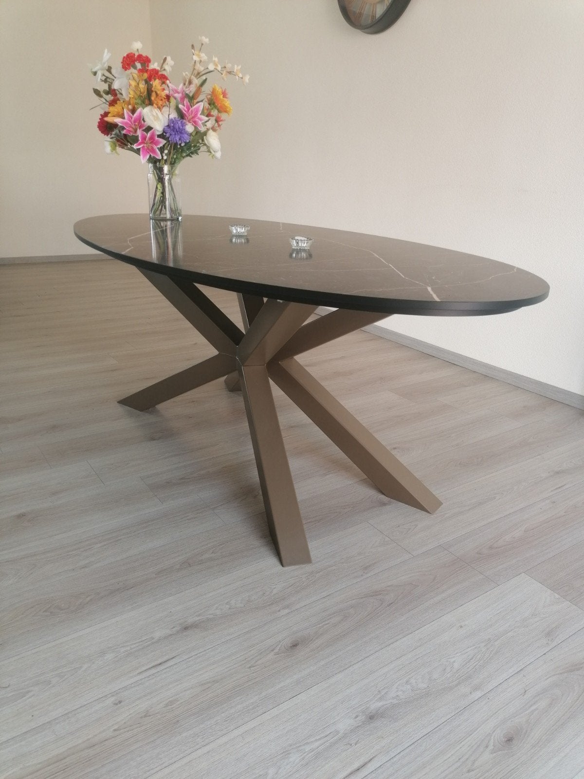 Eettafel Ovaal  of met 6x stoelen (nog tot 20-7), Huis en Inrichting, Ophalen, 100 tot 150 cm, 200 cm of meer, Zo goed als nieuw