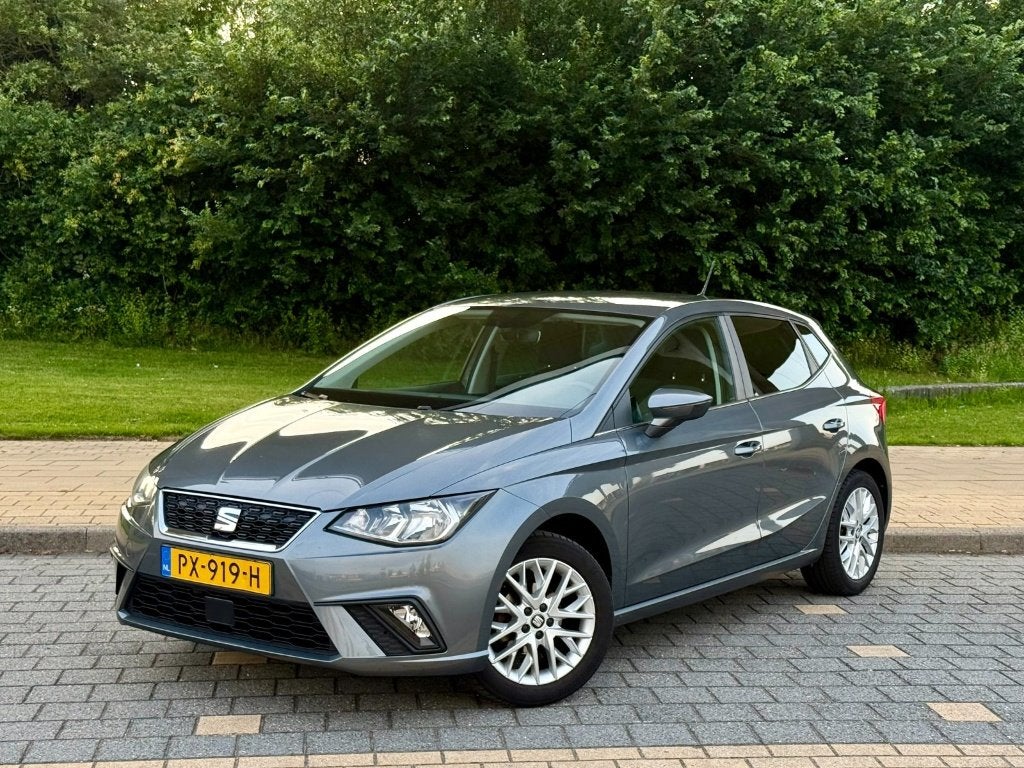 Seat Ibiza 1.0 liter, 95 PK, benzine, 2017, winterbanden., 21 km/l, 40 €/maand, Euro 6, 95 pk